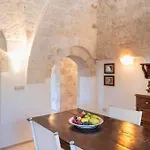 Trulli Uliveto Acquafonda