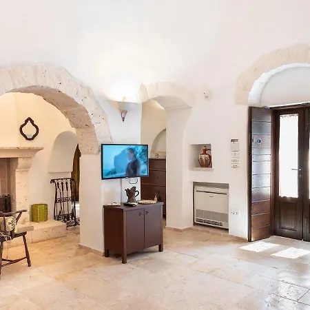 Trulli Uliveto Acquafonda * Альберобелло