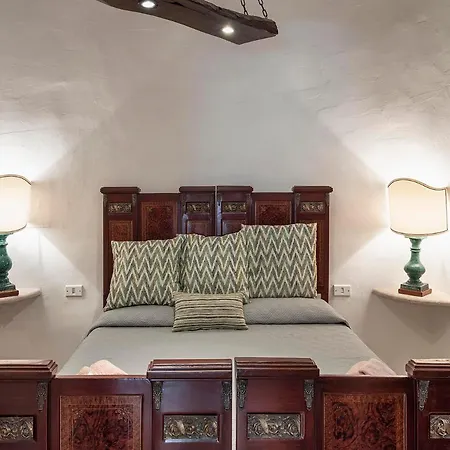 Trulli Uliveto Acquafonda Holiday home Alberobello